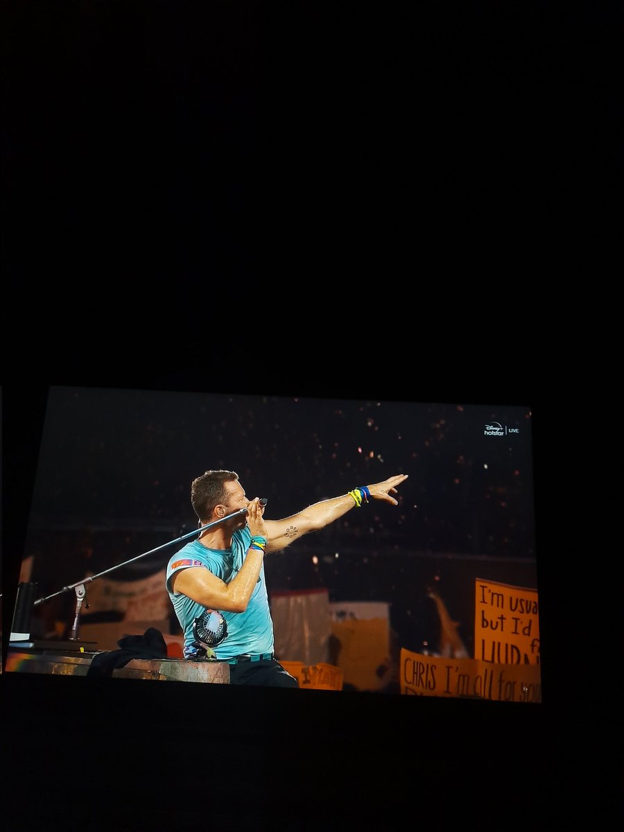 RuchiTikoo's tweet photo. #ColdplayAhmedabad  
Thanks to #DisneyPlusHotstar for  #ColdplayOnHotstar ✨🥳 https://t.co/L5gyHvSg9t