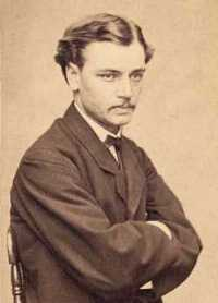 kavitha129's tweet photo. In 1863, Robert Todd Lincoln, the eldest son of President #AbrahamLincoln, fell from a crowded train platform in Jersey City. As the train approached, #EdwinBooth, one of America's most celebrated actors of the time, grabbed young Lincoln by his coat collar and pulled him to safety.
A few months later, Robert recognized his rescuer from a photograph. In a twist of fate, Edwin was the brother of John Wilkes Booth - the man who would later assassinate President Lincoln.
Edwin Booth carried this memory as a source of comfort after his brother's infamous deed, knowing that despite his family's dark legacy, he had once saved the life of a President's son.