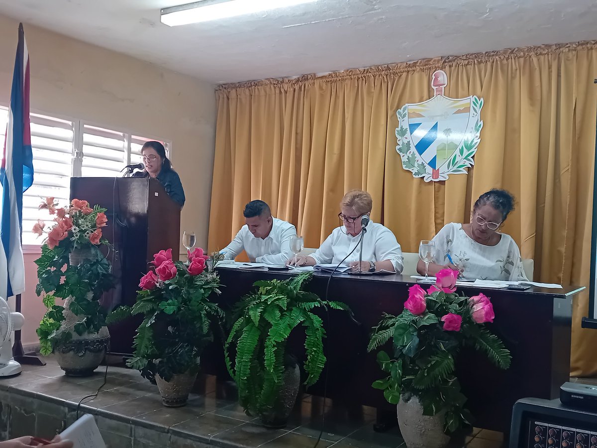 Se expone en esta Sesión d la <a href="/amppcab/">AsambleaCabaiguán</a> el informe del Consejo d la Administración sobre la Aprobación del Plan d Economía y Planificación y el Presupuesto del Estado para el 2025 en el municipio #Cabaiguán 
#SanctiSpíritusEnMarcha  
<a href="/DiazCanelB/">Miguel Díaz-Canel Bermúdez</a> 
<a href="/AsambleaCuba/">Asamblea Nacional Cuba</a> 
<a href="/AlexisLorente74/">Alexis Lorente Jiménez</a>