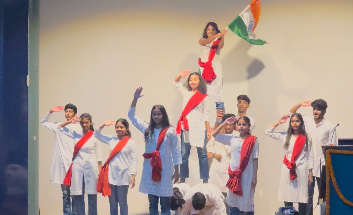 CBC_Chandigarh's tweet photo. The event concluded with spectacular cultural performances, including soulful music, energetic dances, and a lively Bhangra by the PEB Club. Here's to celebrating our heritage and striving for a brighter future!

#RepublicDay2025 #RepublicDayIndia 
@PEC_Chandigarh 
@airnews_chd https://t.co/xI9Cn3b6lH