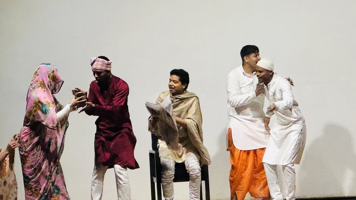 CBC_Chandigarh's tweet photo. The event concluded with spectacular cultural performances, including soulful music, energetic dances, and a lively Bhangra by the PEB Club. Here's to celebrating our heritage and striving for a brighter future!

#RepublicDay2025 #RepublicDayIndia 
@PEC_Chandigarh 
@airnews_chd https://t.co/xI9Cn3b6lH