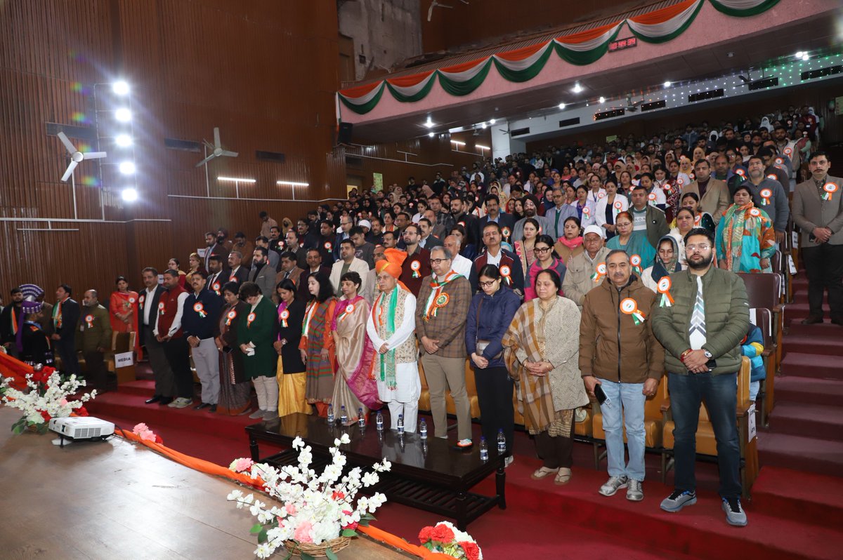 GMCHJAMMU's tweet photo. Celebration of  Republic day 2025 in  GMC Jammu https://t.co/nxOL2mrdo8