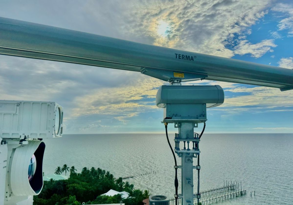 Recientemente, a lo largo de la costa de Florida, se desplegó un radar SCANTER CSS (Sistema de Vigilancia Costera) para mejorar la seguridad marítima, listo para ayudar a las agencias de aplicación de la ✅ ley

linkedin.com/posts/activity…