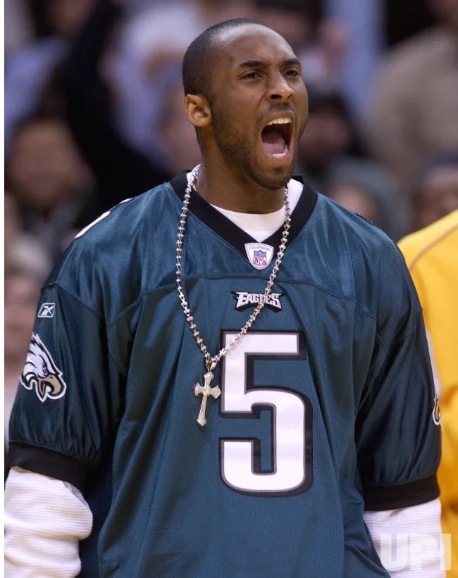 Sidelines - Eagles ๐ฆ
๐ (@ssn_eagles) on Twitter photo We lost Kobe and Gigi 5 years ago today ๐
Do it for them today <a href="/Eagles/">Philadelphia Eagles</a> We lost Kobe and Gigi 5 years ago today ๐
Do it for them today <a href="/Eagles/">Philadelphia Eagles</a>
