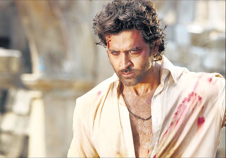 Krishnan_VJ_'s tweet photo. Very rarely u see a star movie take 1/2hr to set up before his entry. Hero with a revenge motive and strong emotions against a terrifying monster🥶. Peak Cinema,please do a mass movie again @iHrithik❤️🔥
#13YearsOfAgneepath https://t.co/Aeo2pze2rr
