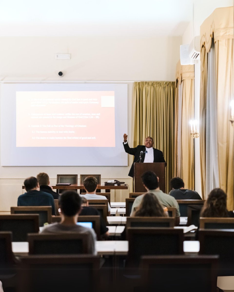 CathInstTech's tweet image. Fr. Maurice inspires students as he shares his theological insights with the next generation! His dedication to integrating faith and reason perfectly reflects our mission to form future saints, scholars, and scientists. 🌟📖 #FaithAndScience #CatholicEducation #TheologyInAction