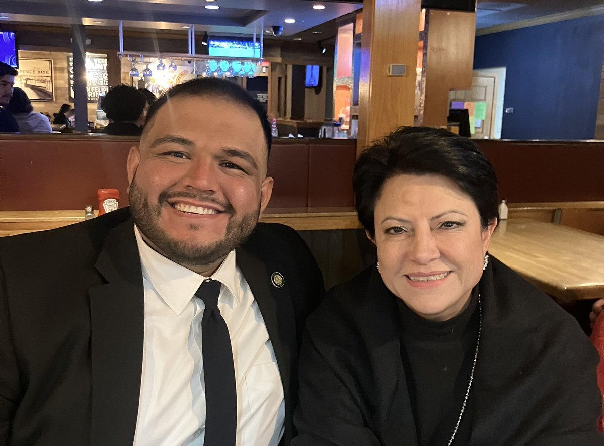 Very nice to meet <a href="/erikgomeztx/">Mayor Erik Gomez</a>, Mayor of Sabinal, TX, the youngest Mayor in Texas (25) at this moment. Thank you for being at <a href="/CityofDelRio/">City of Del Rio, TX</a>