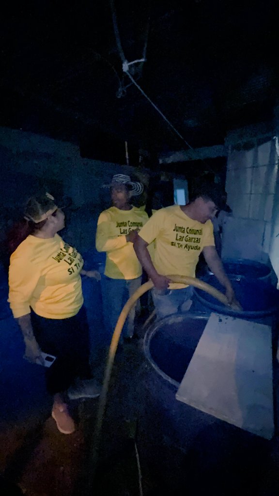 La Nueva Junta Comunal de Las Garzas 2024-2029 continúa atendiendo los llamados de nuestra comunidad con el suministro de agua potable trabajando tambien en horas nocturnas para llegar a más hogares ante la crisis de falta del vital liquido que atraviesa nuestro corregimiento.