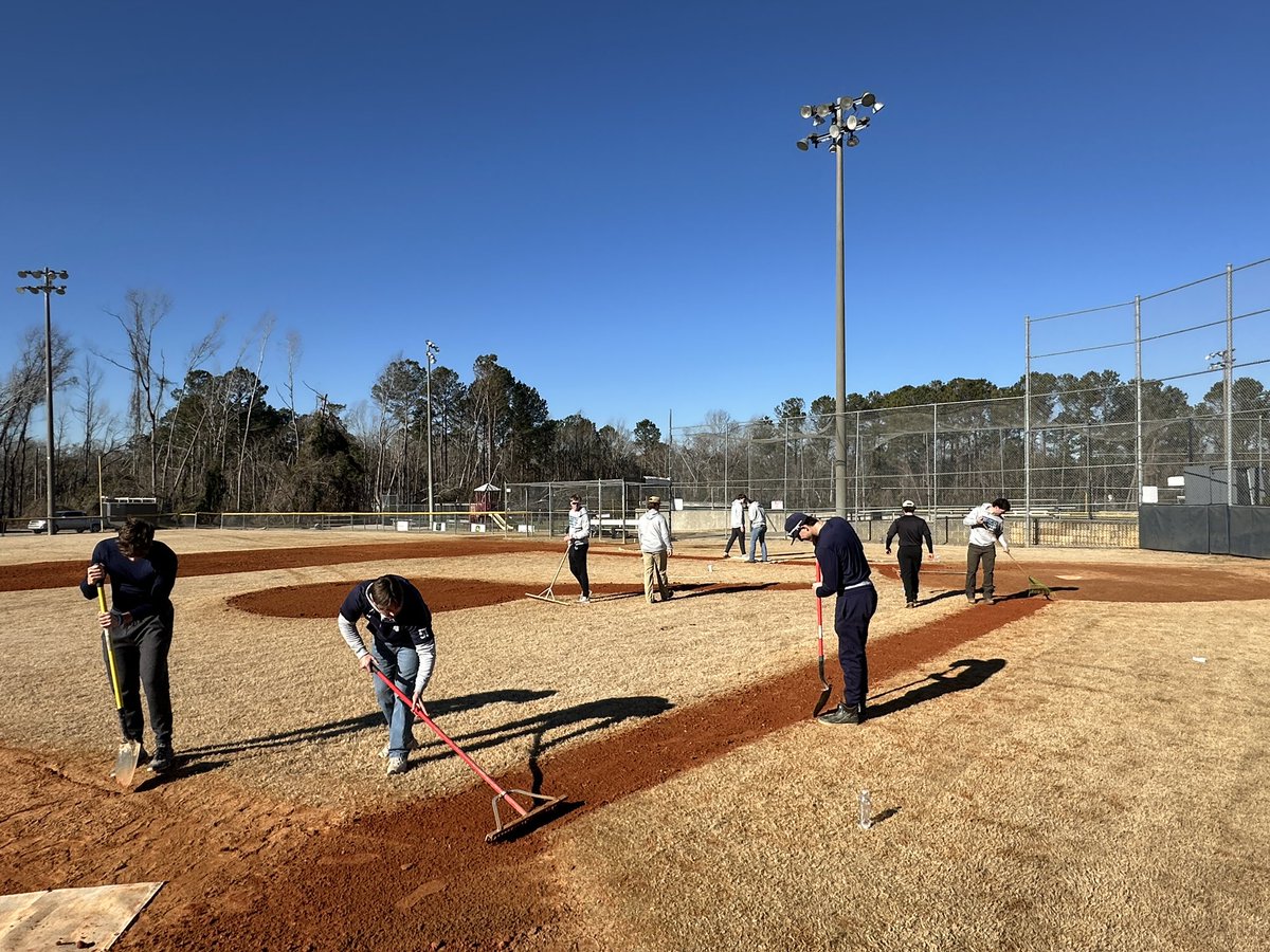 AUG_Baseball's tweet image. All you have to do is invest in the guy next to you! #PTB