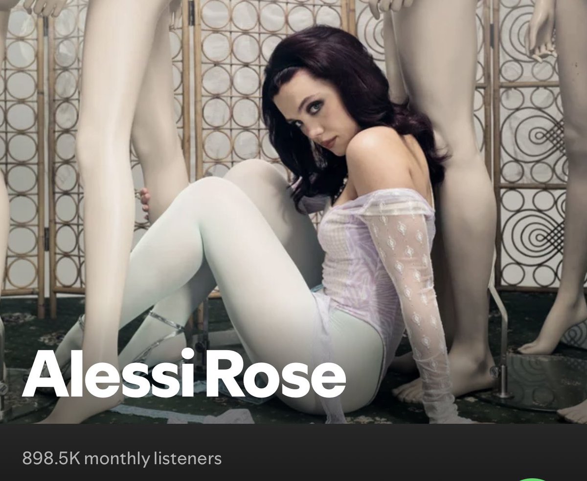 lessieverything's tweet photo. oh em gee 

#AlessiRose https://t.co/zFRi5Rx1NT