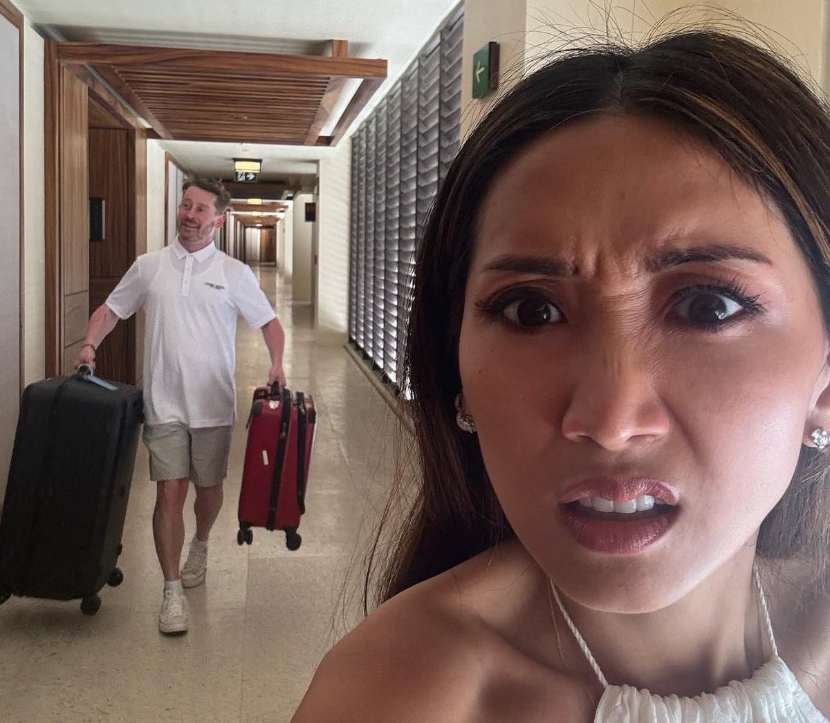 solelynostalgia's tweet image. brenda song and macaulay culkin living the suite life 😭