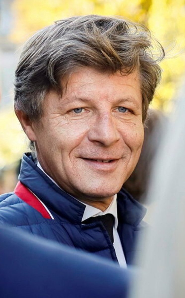 Nicolas Florian a apporté sa pierre à l'édifice bordelais, marchant dignement dans les pas de Jacques Chaban-Delmas et d'Alain Juppé. Portant haut les valeurs de la droite modérée, il était un de ces élus de proximité qui font vivre la République au quotidien.