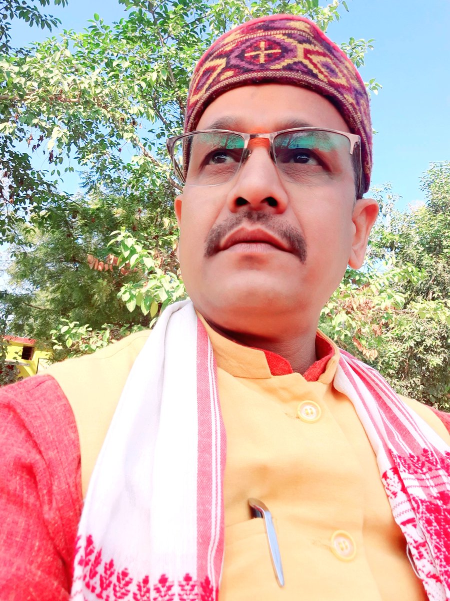 आप सभी आत्मीय स्वजनों को ७६वे गणतंत्र दिवस की बहुत-बहुत शुभकामनाएं। जय हिंद! जय भारत