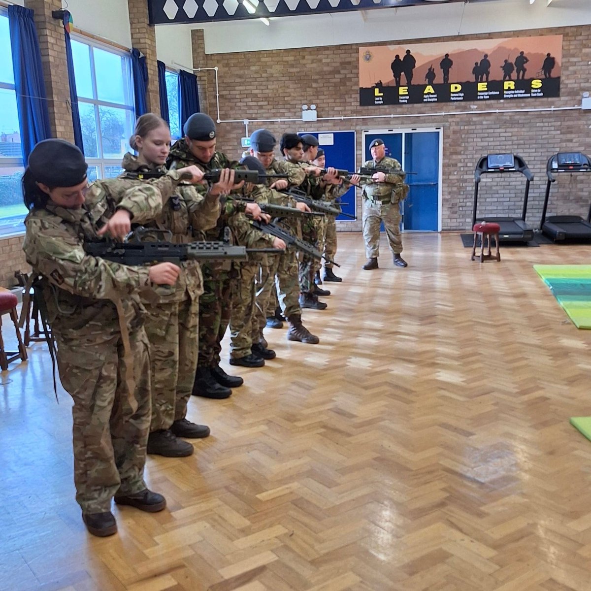 SWYorksWing's tweet image. This weekend 26 cadets undertook weapons training on the L98 and went on the pass their weapons handling tests. Additionally, 30 cadets undertook training and passed WHTs on the L81. Well done to all those involved!