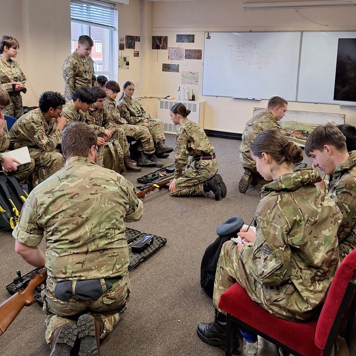 This weekend 26 cadets undertook weapons training on the L98 and went on the pass their weapons handling tests. Additionally, 30 cadets undertook training and passed WHTs on the L81. Well done to all those involved!