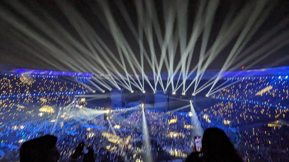 amit3d's tweet image. Coldplay + Motera was a music and light Spectacle. Thanks Coldplay and BCCI and Ahemdabad