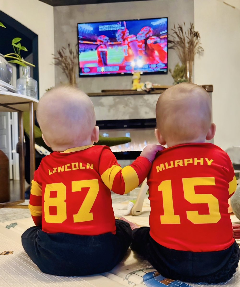 Let’s go CHIEFS!!!!! 
<a href="/tkelce/">Travis Kelce</a> <a href="/PatrickMahomes/">Patrick Mahomes II</a> <a href="/Chiefs/">Kansas City Chiefs</a> <a href="/NFL/">NFL</a>