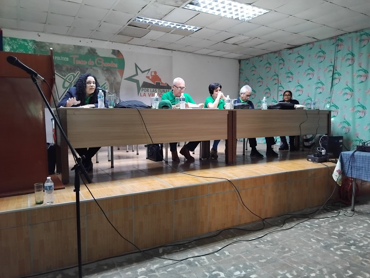S21501Segura's tweet photo. Pertinencia del Plan 2025 en las Empresas de Gelma en Las Tunas, con la Dirección Empresarial del Grupo, Debate y discusión de cifras productivas qué aportaran valores y salario a los trabajadores,  #SiSePuede, #suministrosagropecuarioslastunas. https://t.co/UGdFctkYh7