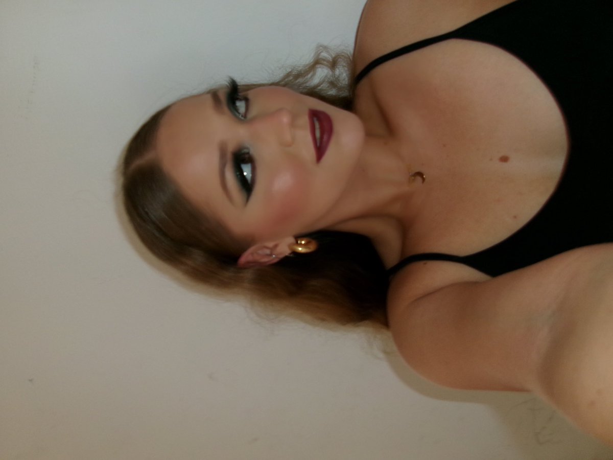 nataliearuizz's tweet photo. en mi digicam era https://t.co/7ua7kbHH1T
