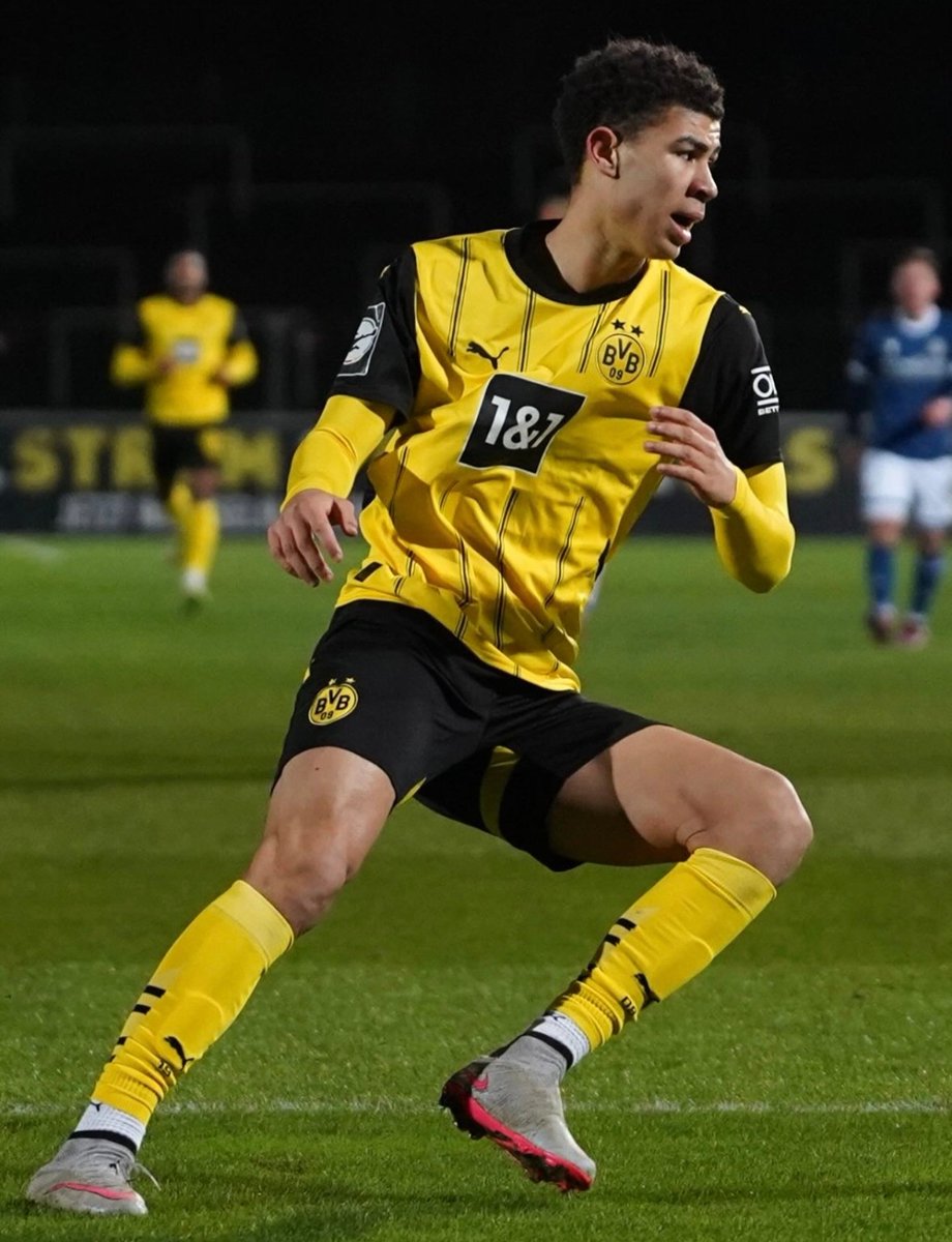 BVBDortmundSZN's tweet photo. ⤵️ Defeat on Rote Erde.
BVB II loses 0-4 against Arminia Bielefeld.
#BVBU23 #BVBDSC #BVB https://t.co/h1vWBVUm0m