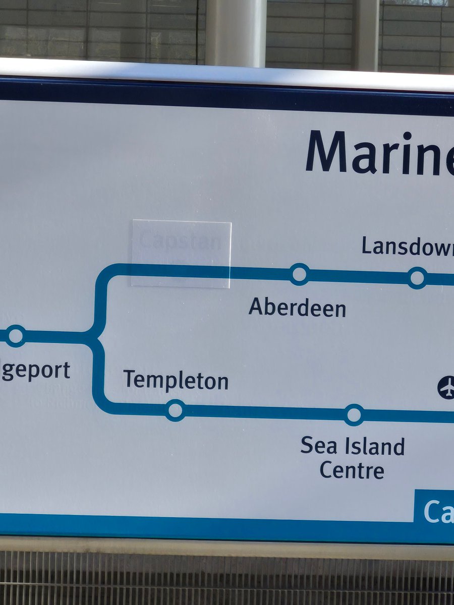 newtypepilot's tweet image. @TransLink you forgot to peel off the stickers on canada line
#skytrain #canadaline