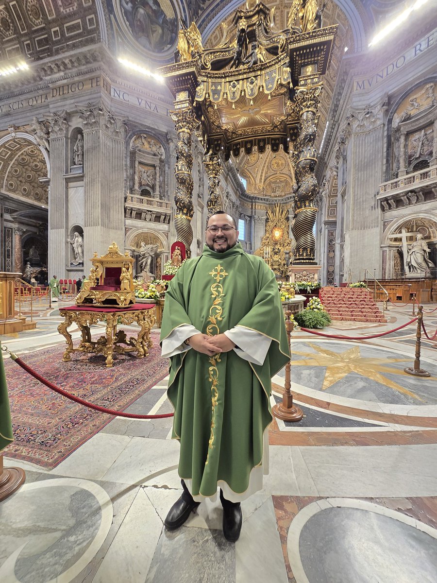 PadrEdwin's tweet image. Santa Misa con Papa Francisco jubileo de las comunicaciones Peregrinos de la Esperanza. Tercer Domingo T Ordinario. Domingo de la Palabra de Dios. #Padredwin #DivinoNiño @TVCA_ElSalvador @RadioYSAX800AM @RSB840AM @Orientacionss @pdninos @arzobispadoss @iglesia_sv @vaticannews_es