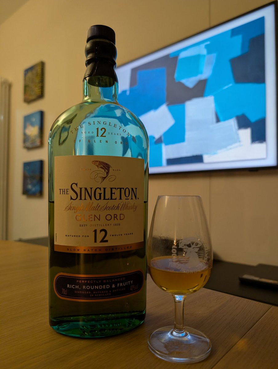 CameronHobbs's tweet photo. Day 26 of #DramADay and this Singleton is sweet oranges, sweet almonds and a little bit of cherry too.
The low abv steals something, at a higher strength this could be an absolute cracker. It's still a nice dram and not expensive either. I like it, just don't love it. 2/5 https://t.co/26vb1X2c9y
