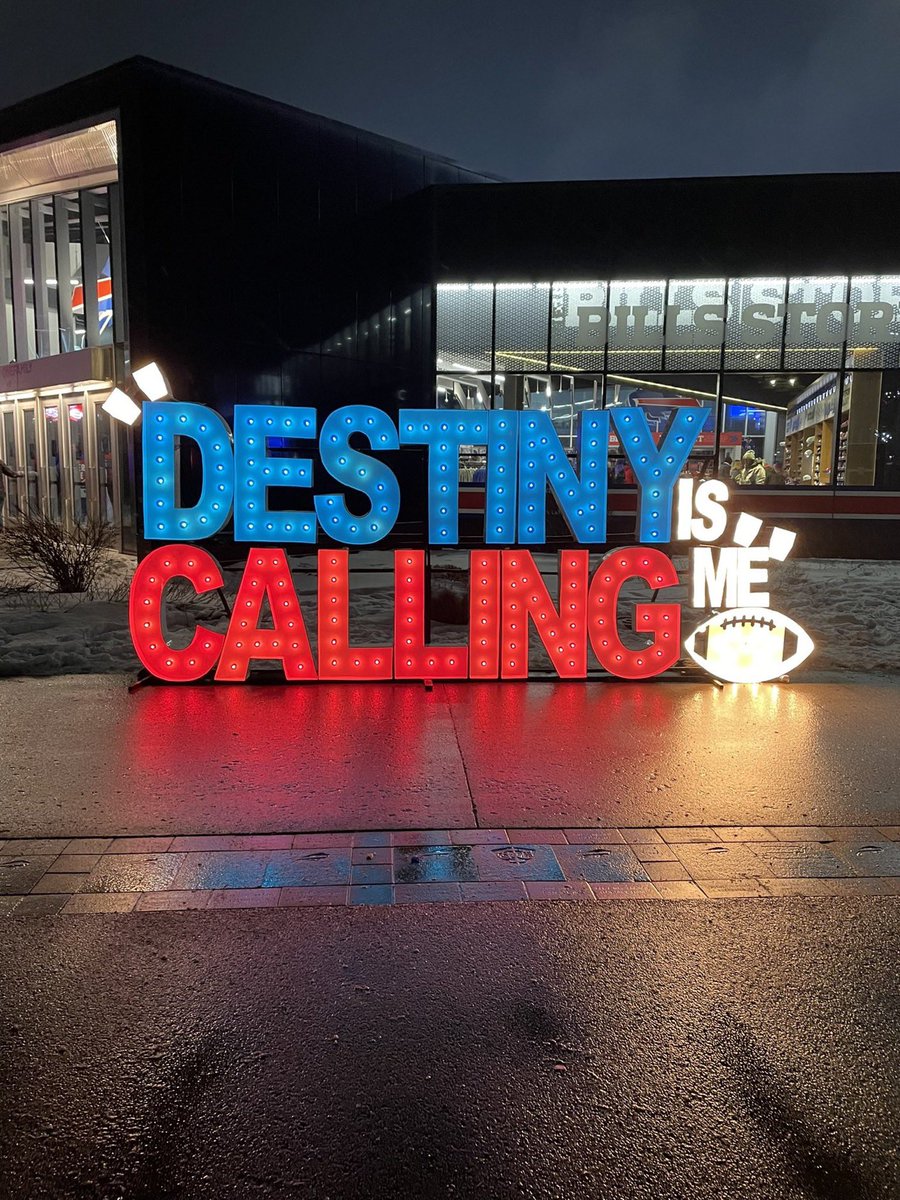 BILLSWstrnCmd's tweet image. DO THE THING!

GO BILLS!