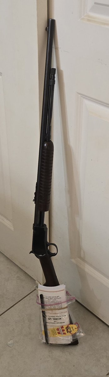 BreedingDonald's tweet image. Picked up a Winchester 62A 22 short Gallery gun. Been looking for one for a long time. Nostalgia gun, had fun shooting them at the fair 50 years ago. Not new in the box, but close. Private party sale and got a really good deal.