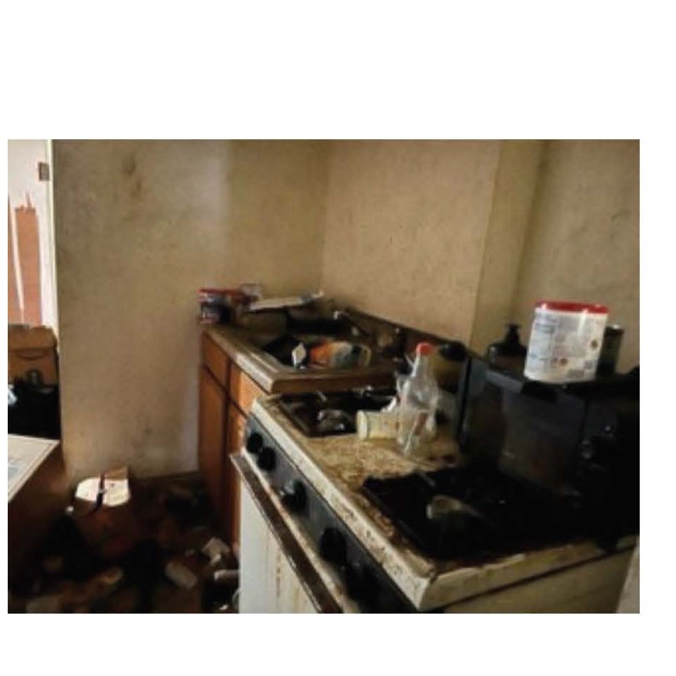 SaraManaugh's tweet photo. Citibank took over the house at 161 E 29 St in Brooklyn 5 months ago, after the homeowner got scammed by deed theft. It's taken no steps to repair the unsafe and unsanitary conditions there or cure the 22 open HPD violations. Worst neighbor ever! https://t.co/ZVmqNkSRRJ