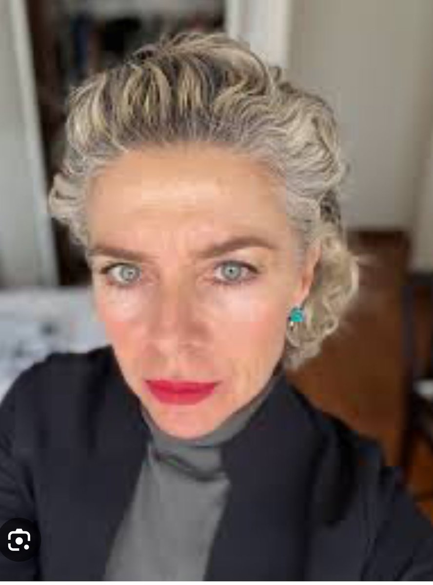 jorgeborjajp's tweet image. Senores @Embajadausa @realDonaldTrump @marcorubio esta activista hace parte de lo mas podrido,peligroso y radical del gobierno de @petrogustavo ,vive en Miami y seria bueno que revisaran su estado de residencia visto el continuo ataque a USA Y Colombia.
@Margaritarosadf