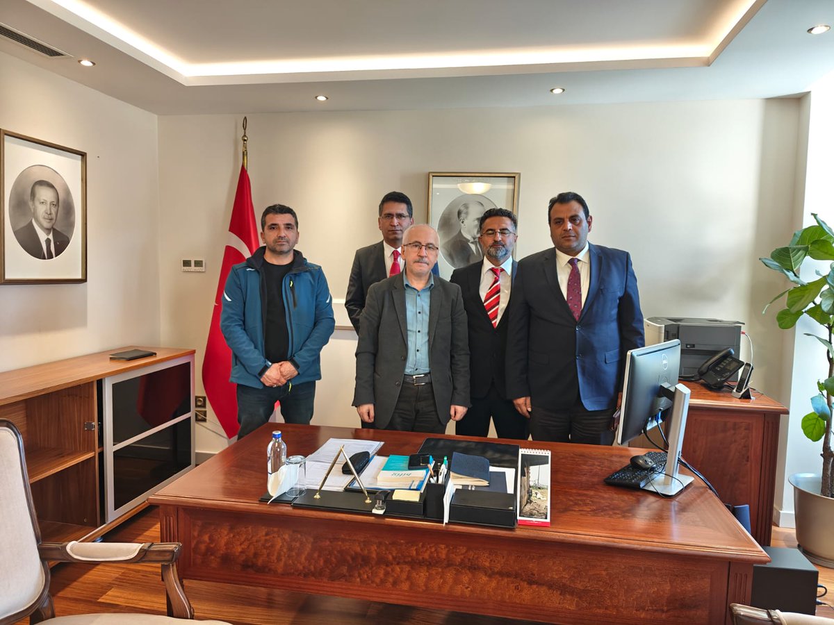 Birsen753434's tweet photo. Sn Cumhurbaşkanımız 
@RTErdogan
@RTEdijital
@tcbestepe
@iletisim
Ülkenin emekçileri STAJ VE ÇIRAKLIK SİGORTASI MAĞDURLARI olarak HAK Teslimi Bekliyoruz
Arz ederiz
@dbdevletbahceli
@_cevdetyilmaz
@isikhanvedat
@Yusuf__Tekin
@Onuronal_
Staj Çıraklık Çözümüne
#Yıllık190MilyarTLKatkı https://t.co/aJa4JAP9w5