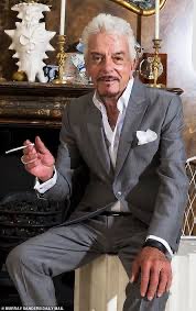 brit_battleaxe's tweet photo. Who’s a lucky girl?! Looking forward to chatting tomorrow with the glorious @nicholashaslam for @brandnewtube Bold, eccentric & wildly indiscreet, a charmer for whom old-fashioned courtesy & kindness have never gone out of fashion. Happy the day we met 25 yrs ago. https://t.co/xRbzlwbwMw