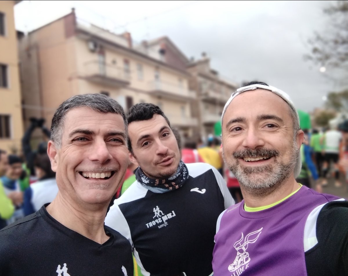 GabrieleGalilea's tweet photo. E alla fine ho completato la trilogia della #3comuni :
2023 partenza da Civita Castellana
2024 partenza da Nepi
2025 partenza da Castel Sant'Elia
Credo la piu difficile sia da Nepi..
Alla fine messi km nelle gambe e incontrati tanti amici alla partenza π
#runnertartaruga https://t.co/VCxCSLAZcv