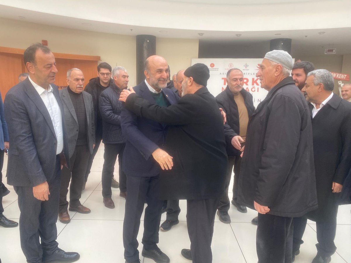 İlim Yayma Cemiyeti #Batman Şubesinin 20. Olağan Kongresine katılım sağladık. 

Şube Başkanlığına yeniden seçilen  Mehmet Şah Yiğit kardeşimizi ve yönetim kurulunu tebrik eder, yapacağı çalışmalarda muvaffakiyetler dilerim.