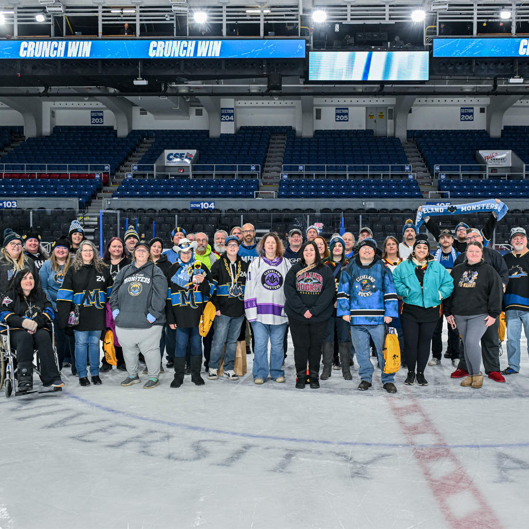 monstershockey's tweet photo. saw some familiar faces in the crowd last night! HUGE thanks to our booster club for the support on the road 🙌 https://t.co/qDKY7dqWq4