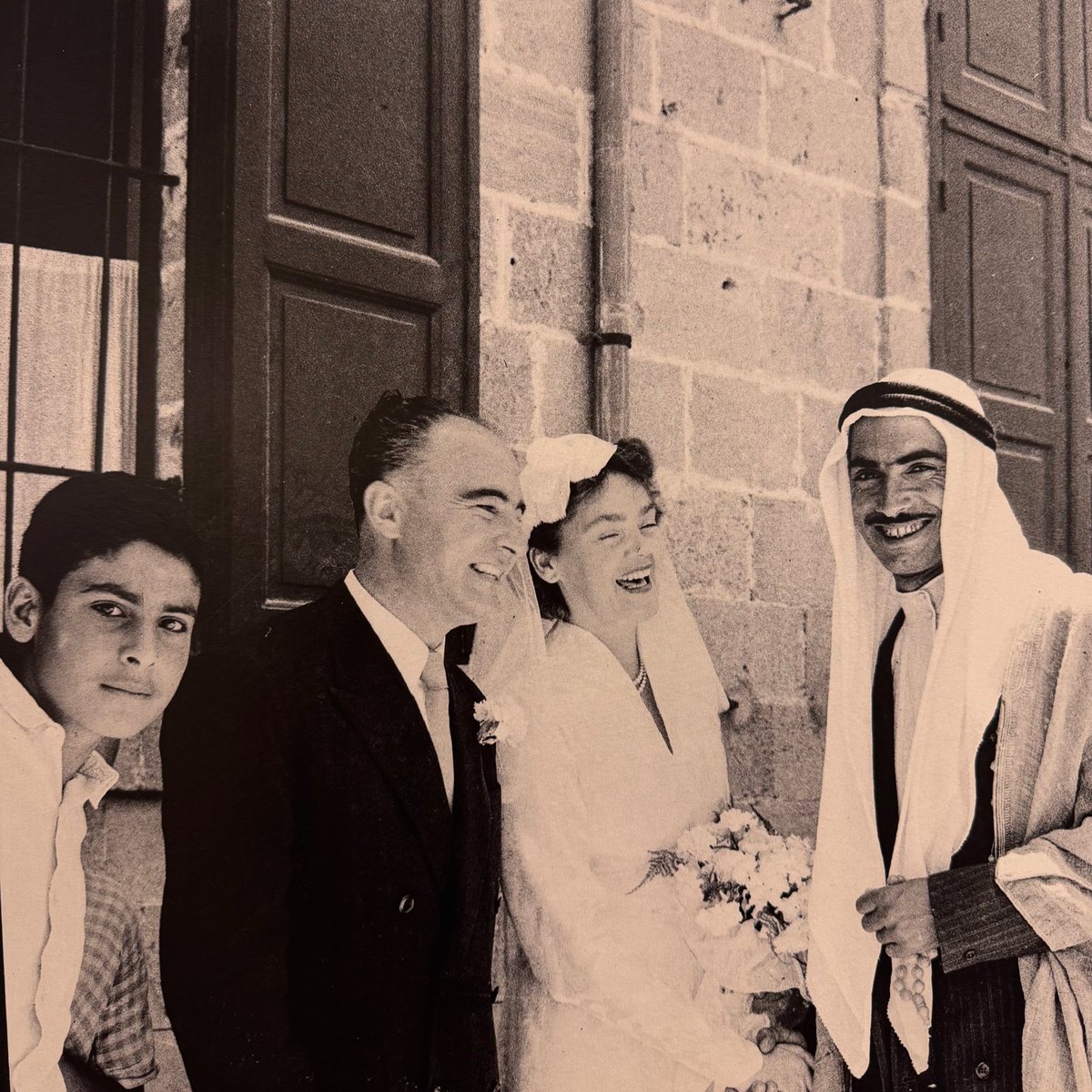 RimaHas's tweet photo. Pour mesurer à quel point l’Etat colonial d’Israël a durablement et profondément détruit la société Palestine à Gaza il faut se replonger dans les archives du photographe Kegham Djeghalian (1915 - 1981) rescapé du génocide arménien, il a des décennies durant documenté la ville de Gaza et ses habitants. Son petit-fils reprend son travail d’archive et écrit ceci : “ Au cœur de ce projet se trouve une réflexion critique sur l'urgence de préserver les mémoires visuelles fragiles de Gaza, marquées par la tension entre souvenir et oubli. Comment les histoires subjectives peuvent-elles contribuer à une archéologie future d'une géographie effacée ? Quelles stratégies adopter pour sauvegarder l'existence et la mémoire de Gaza face au génocide ?” Expo à retrouver jusqu’au 9 février à Genève dans le cadre du festival Black Movie.