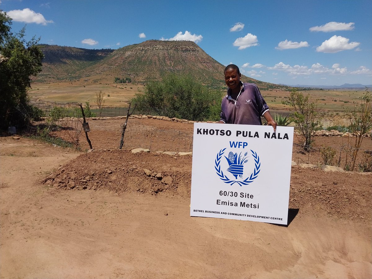 Ivanyles's tweet photo. Solar power plus water for food security and passive cooling. @gurudesolar https://t.co/vBSq8DzYv6