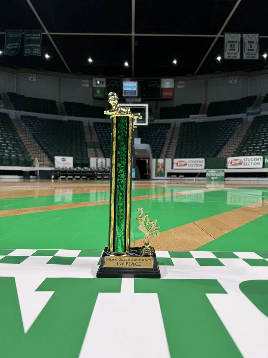 DougWatersUNT's tweet photo. Keeping our eyes on the prize 

#GMG🦅 | #PackThePit https://t.co/GJTq5DleD1