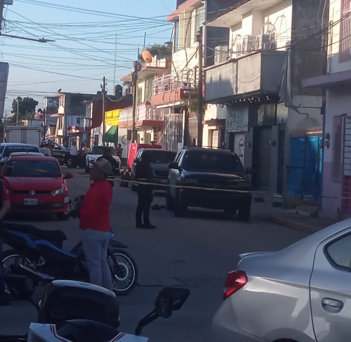 JJDiazMachuca's tweet photo. Otra masacre en #Tabasco 

#Cardenas | Dos muertos y tres heridos el saldo preliminar del ataque armado en contra de los asistentes de la Discoteca Opera, ubicada en la calle Allende, durante la madrugada de este domingo

@PincheHuesos https://t.co/NKU6cqKMWF