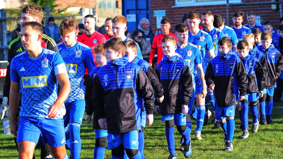 squiresgatefc's tweet photo. 💙 𝗧𝗲𝗮𝗺 𝗼𝗳 𝘁𝗵𝗲 𝗪𝗲𝗲𝗸 💙

👏 A massive thank you to FC Rangers U12’s, who were our Mascots at yesterday’s match. We hope you enjoyed your day with us!

📸 @OLDBLUEFOX 
🔷 #WeAreGate | #GateCommunity https://t.co/eAscsP0XTN
