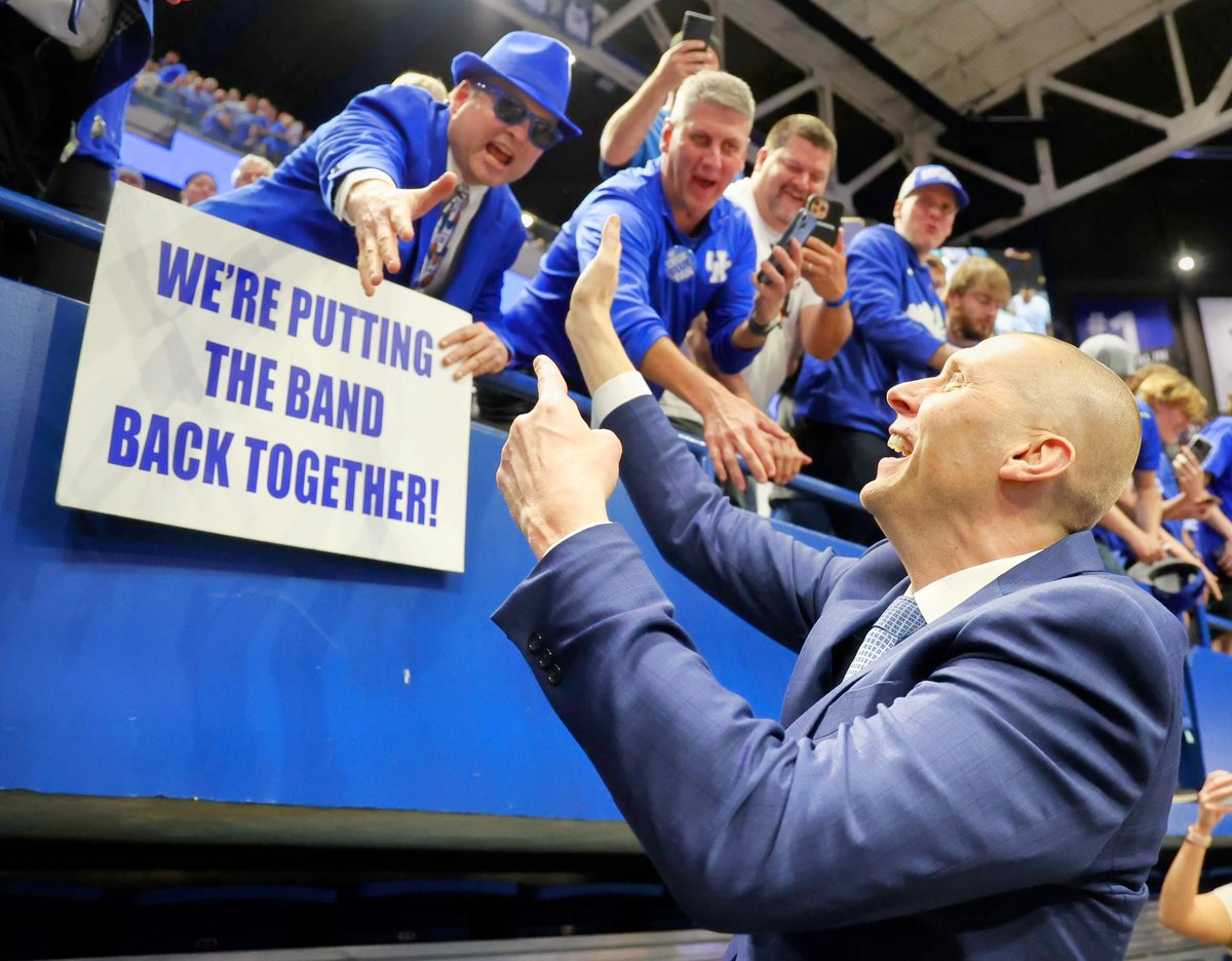 Elwood and Jake tweet media