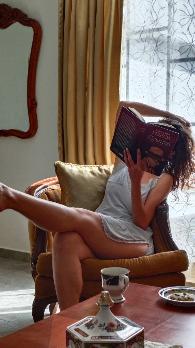 glocidva's tweet photo. #sololoy #pessoa #books https://t.co/SiRZIxYcJ3