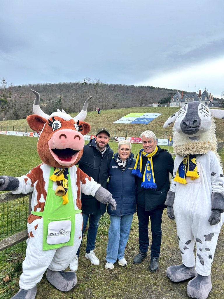 Le <a href="/Departement63/">Puy-de-Dôme, mon Département</a> encore et toujours au soutien du sport féminin ! 
Le CD63 était aujourdhui le parrain du match entre l' <a href="/asmrugbyfeminin/">ASM Rugby Féminin</a> et Rennes 🏉. Les "jaune et bleu" 🟡🔵 ont fait le boulot en s'imposant 29 - 0. 
Un grand merci à l'ensemble du Club pour leur accueil.