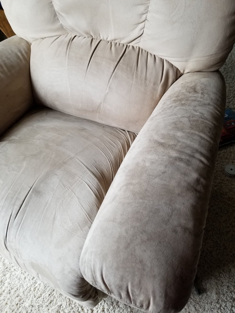 msscleaning's tweet photo. Cleaning microfiber upholstery can be a tricky task. We offer some useful tips for cleaning microfiber yourself in this blog post. Of course, many prefer to hire us to professionally clean their upholstery instead! https://t.co/yDbSZqUQew https://t.co/63ddR48UaX