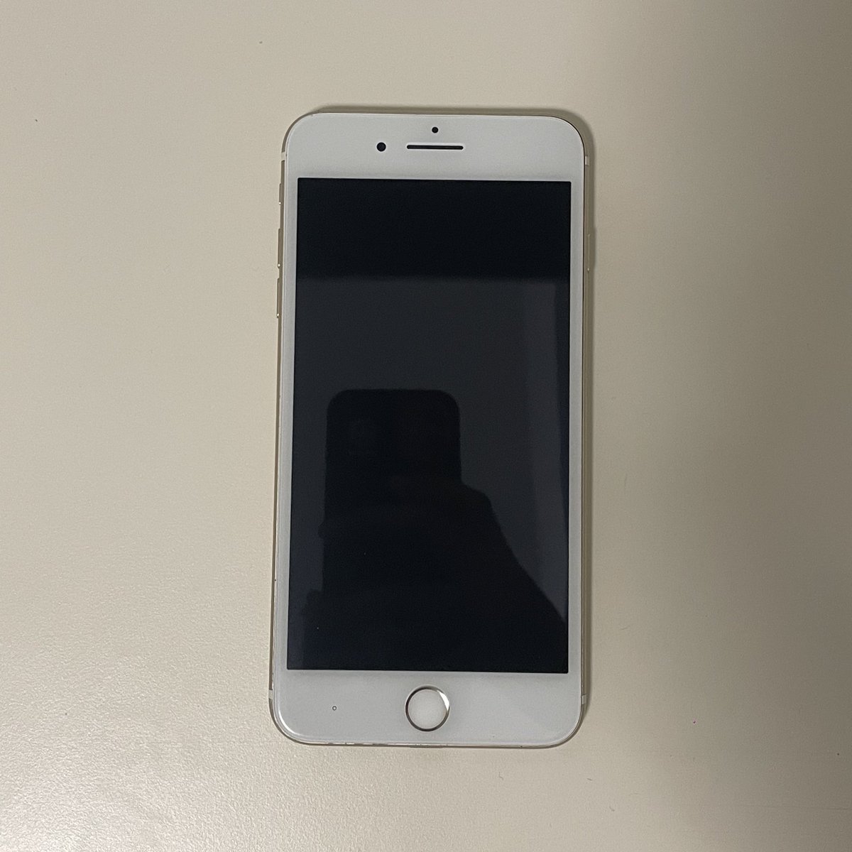 markleet13's tweet image. ส่งต่อ iphone 7 plus 32 GB
- เครื่องไทย รีเซ็ตได้ปกติไม่ติด iCloud 
- แบตเตอรี่ 100 %
- แสกนนิ้วได้
- ใช้งานได้ปกติทุกอย่างยกเว้นกล้องหน้า

price 1600฿ (พร้อมโอนลดได้ค่ะ)

📍mt or dm (ถ้าเดมไม่ได้แอดไลน์หน้าไบโอได้เลยค่ะ)

#ส่งต่อไอโฟน #ไอโฟนมือสอง #ไอโฟนมือ2 #ส่งต่อโทรศัพท์