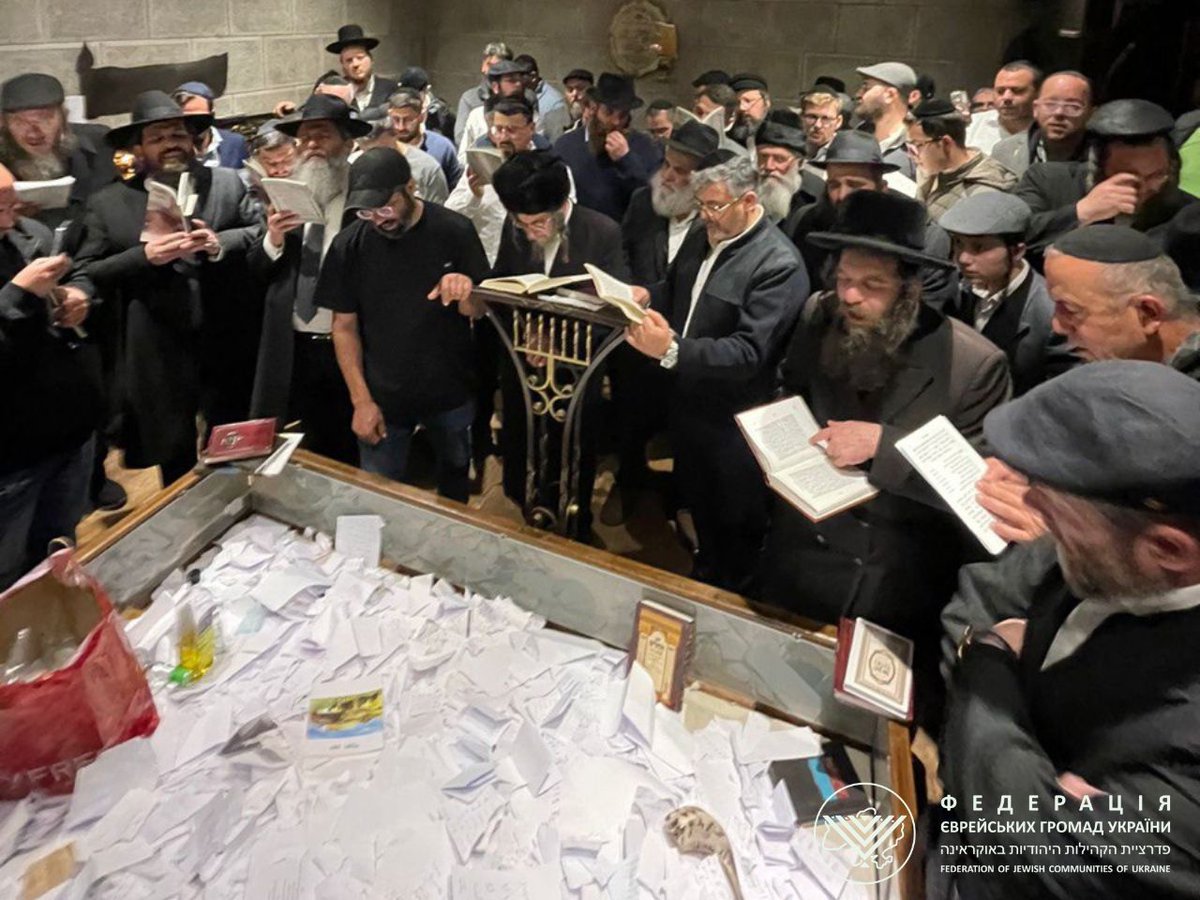 FJCU's tweet photo. 📜 Yahrzeit of the Alter Rebbe at the “Admor Hazaken” Pilgrimage Centre (#Hadiach)
On the 24th of Tevet, the #Jewish world commemorates the Yahrzeit of Rabbi Schneur Zalman of Liadi, the founder of the Chabad movement, widely known as the #AlterRebbe. https://t.co/KVft3y0KVQ