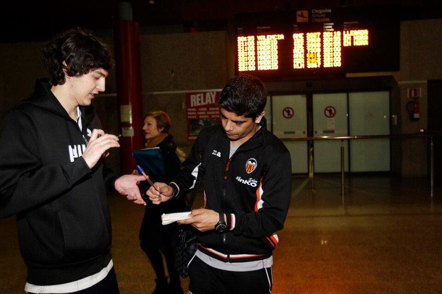 Banega media tweet media