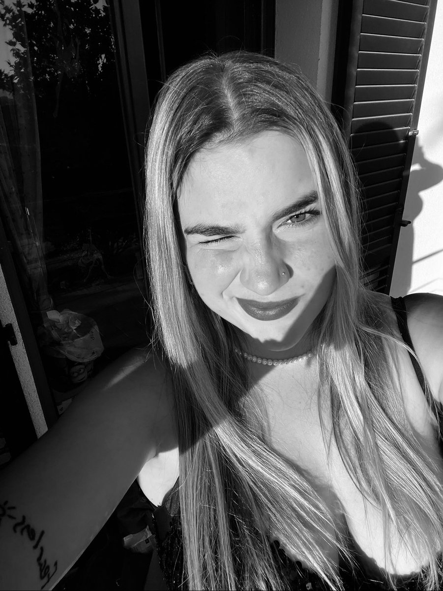 and 🪩 kiss all the time tweet media