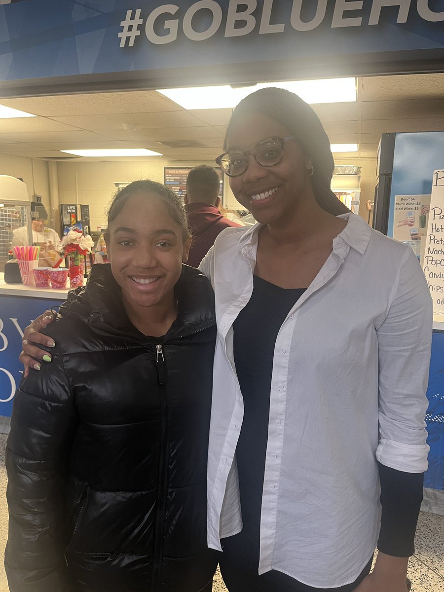 Jade Hailstock (@jahbhoopin) on Twitter photo Thank you coaches for the invite I enjoyed it!
<a href="/ISlaughter_23/">Ivey Slaughter</a> <a href="/BlueHoseWBB/">Presbyterian College Women’s Basketball</a> <a href="/CarolinaHawks81/">Coach Neal</a> Thank you coaches for the invite I enjoyed it!
<a href="/ISlaughter_23/">Ivey Slaughter</a> <a href="/BlueHoseWBB/">Presbyterian College Women’s Basketball</a> <a href="/CarolinaHawks81/">Coach Neal</a>